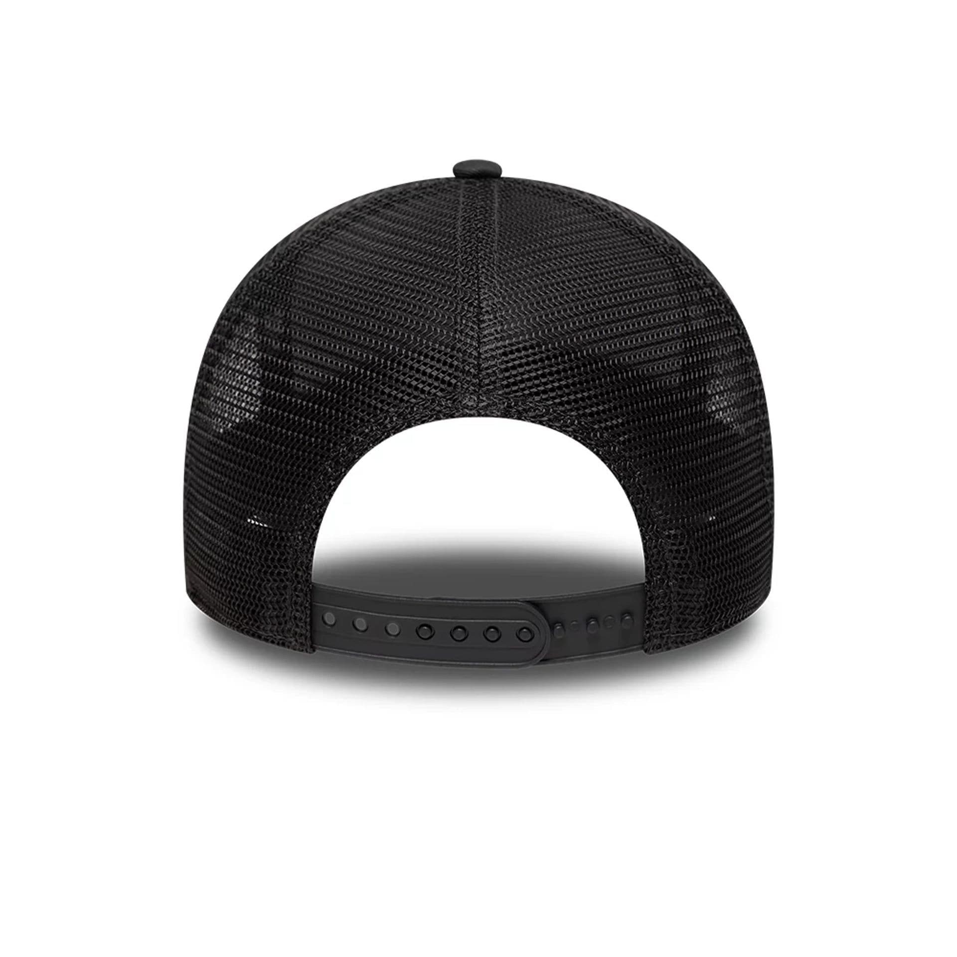 Pictured is this NBA Outline Chicago Bulls 9FORTY E-Frame Trucker cap in charcoal. 4