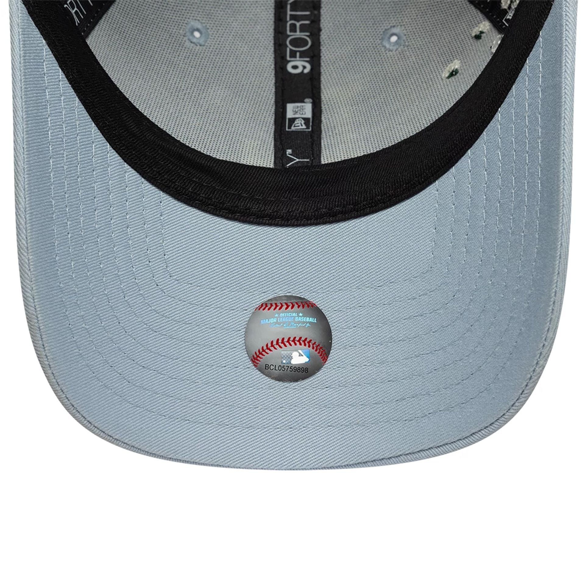 Pictured is this Womens MLB Floral Icon LA Dodgers 9FORTY cap in pastel blue. 6