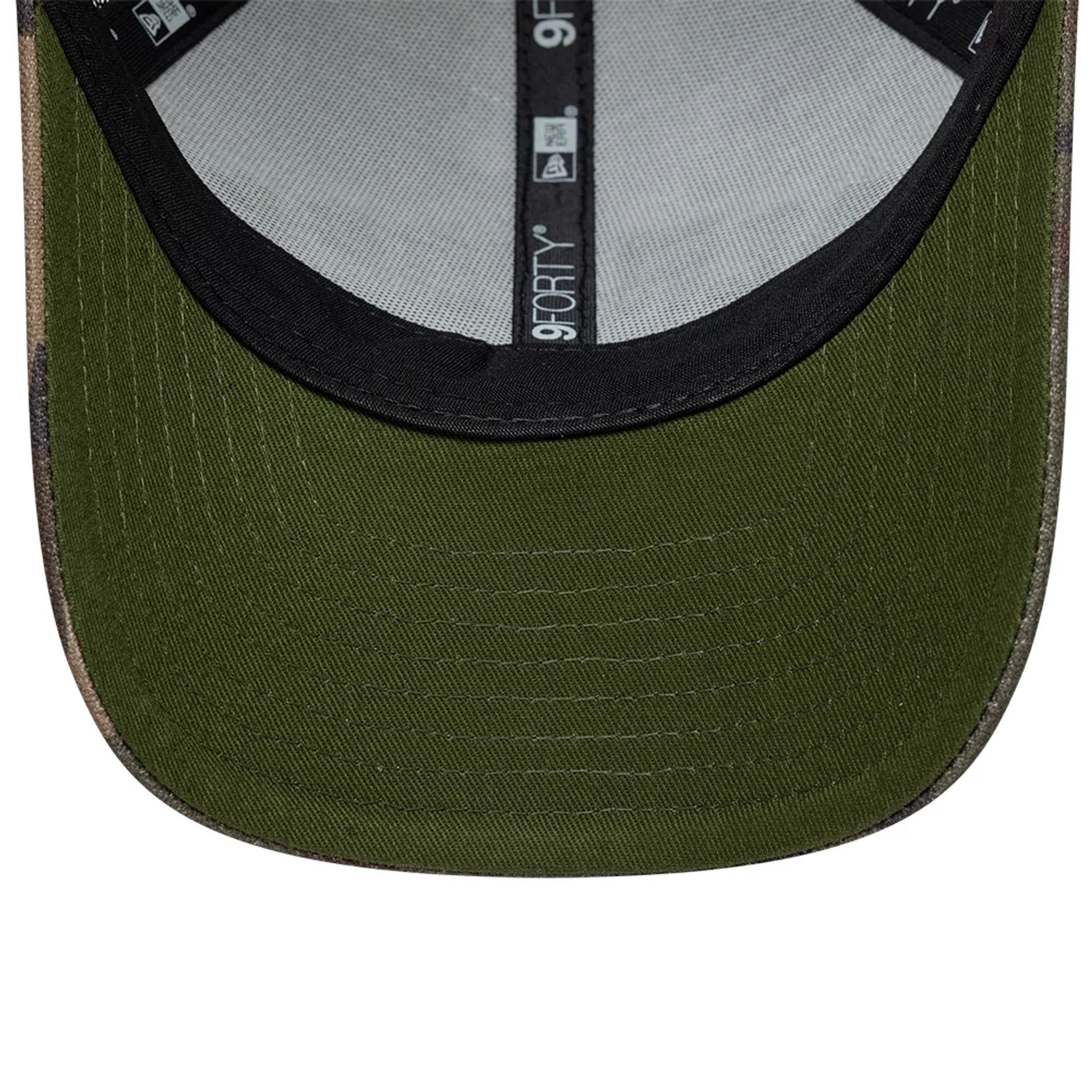 Pictured is this MLB Wordmark New York Yankees 9FORTY M-Crown cap in Woodland Camo. 5
