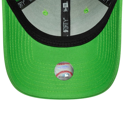 Pictured is this MLB League Essential LA Dodgers 9FORTY cap in open green. 5
