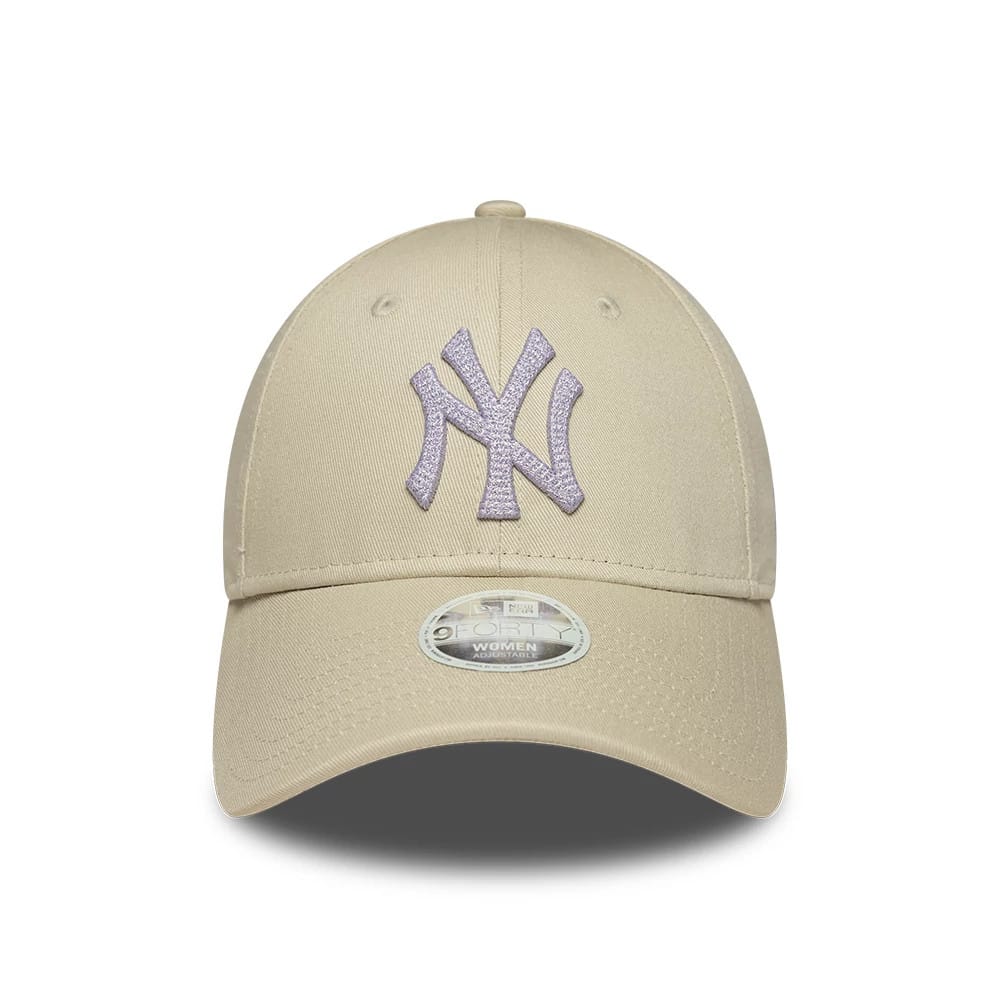 Pictured is this Womens MLB Metallic New York Yankees 9FORTY cap in light beige. 2