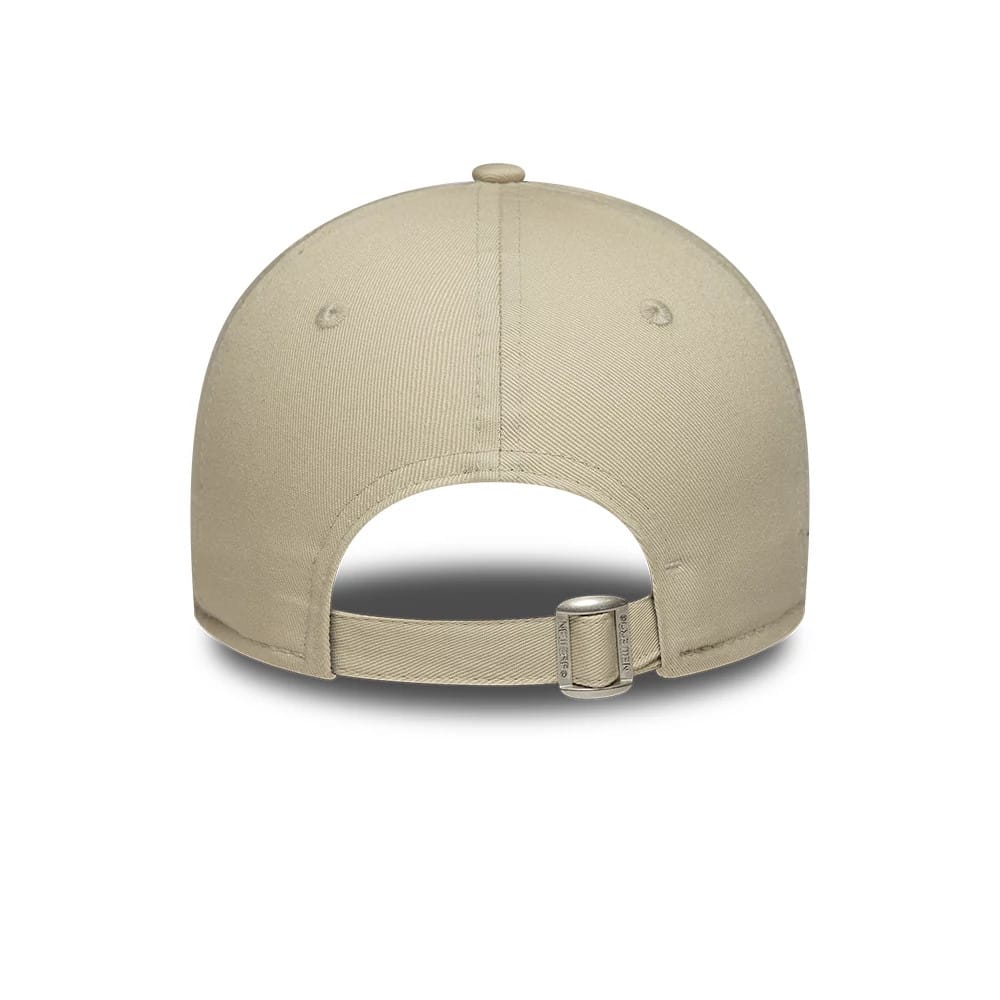 Pictured is this Womens MLB Metallic New York Yankees 9FORTY cap in light beige. 4