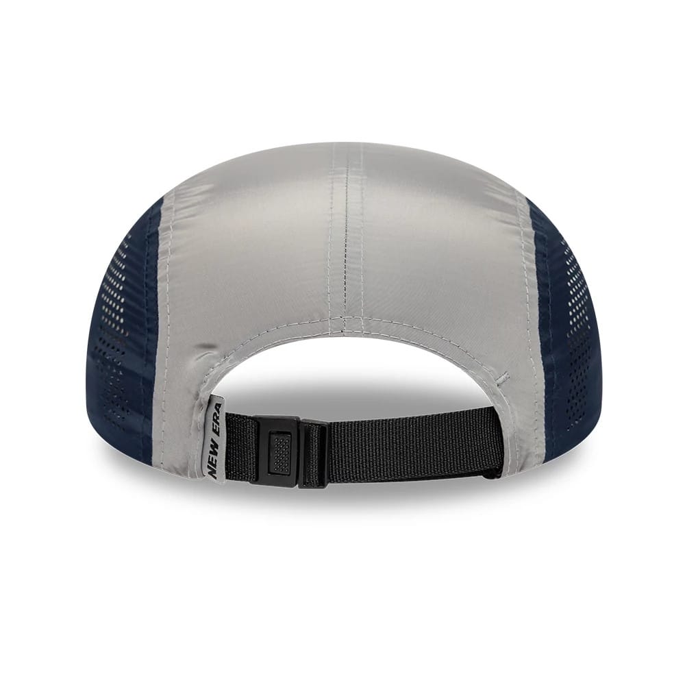 Pictured is this New Era Colour Block Runner cap in navy. 4