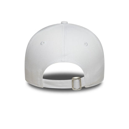 Pictured is this Womens MLB League Essential New York Yankees 9FORTY cap in white. 4