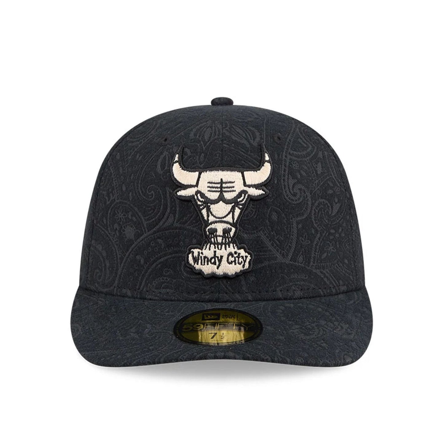Pictured is this NBA Brushed Cotton Chicago Bulls 59FIFTY Fitted cap in black. 3