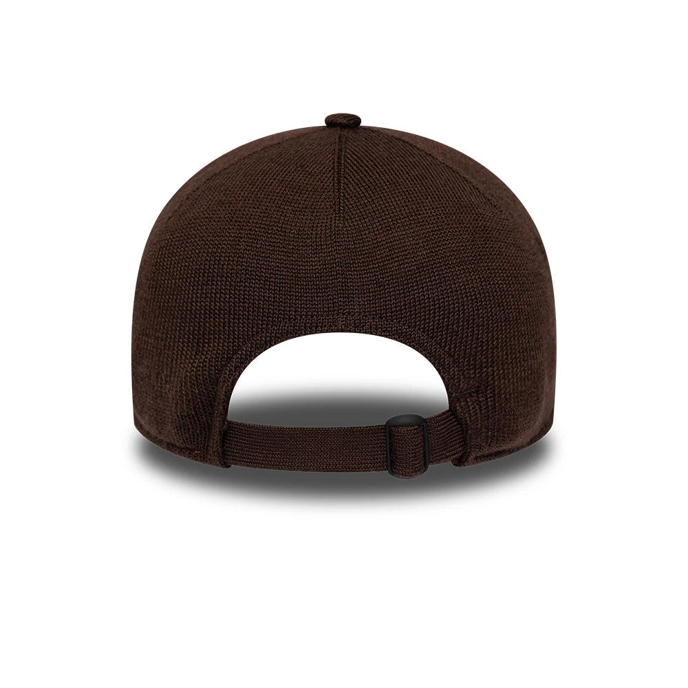 Pictured is this MLB Merino Wool New York Yankees 9TWENTY cap in dark brown. 4