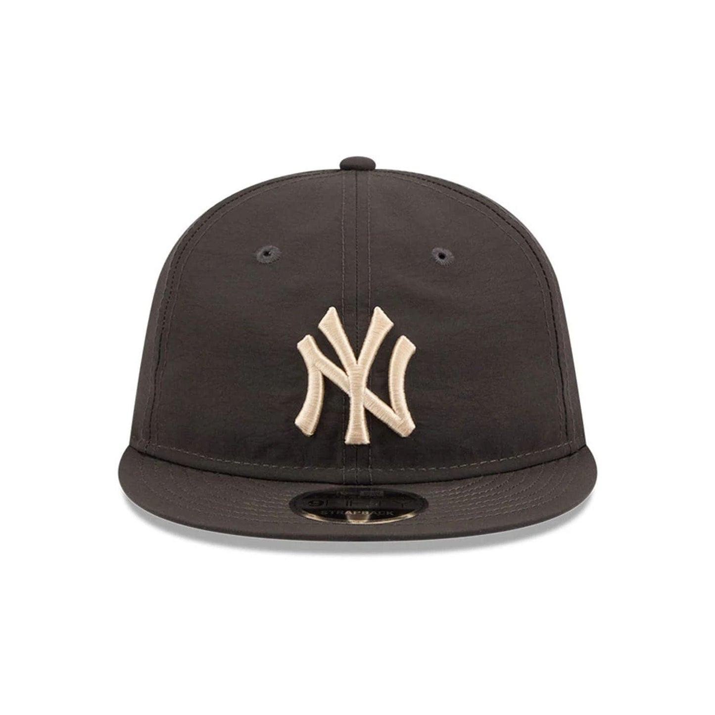 Pictured is this MLB Nylon New York Yankees Retro Crown 9FIFTY cap in black. 3