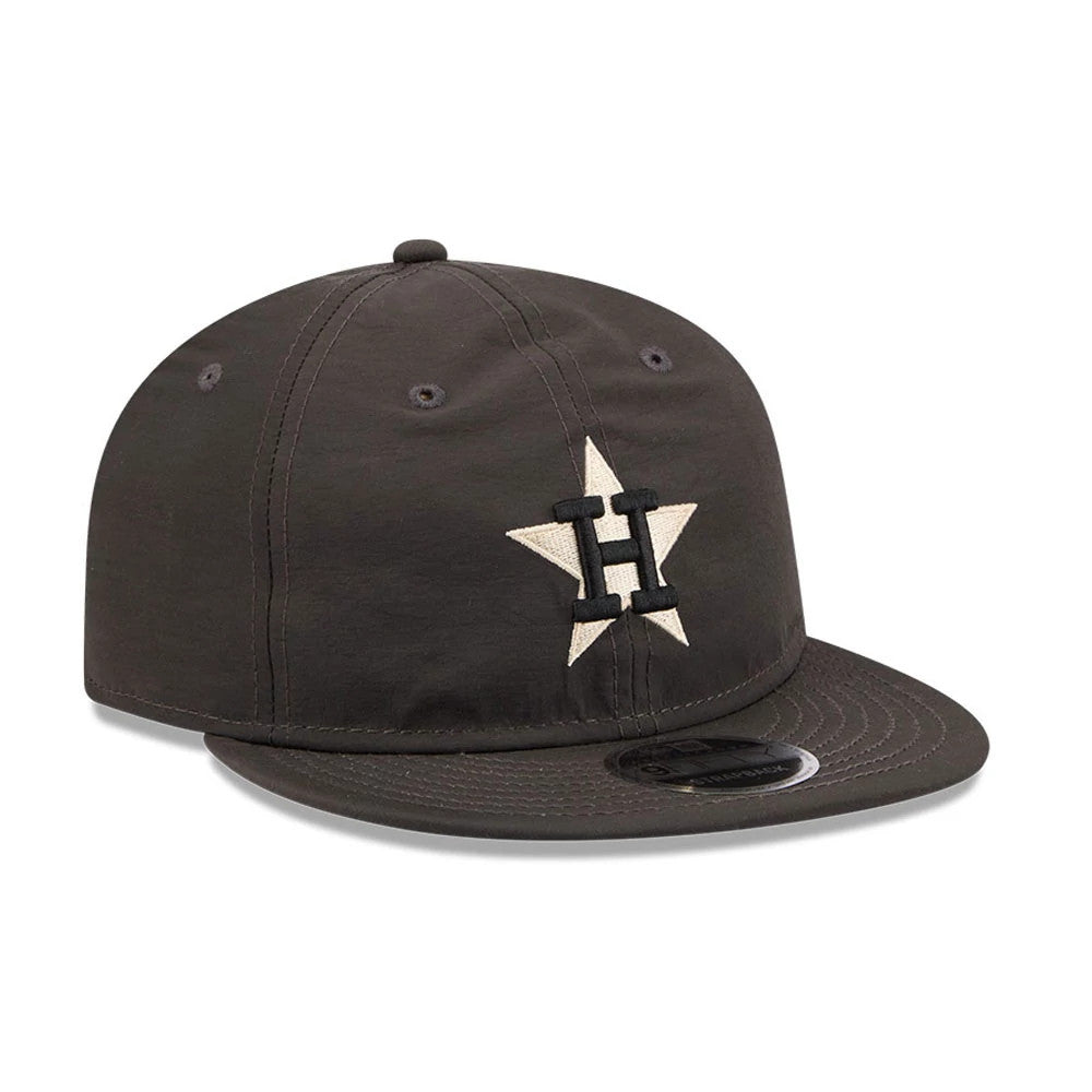 Pictured is this MLB Nylon Houston Astros Retro Crown 9FIFTY cap in black. 4
