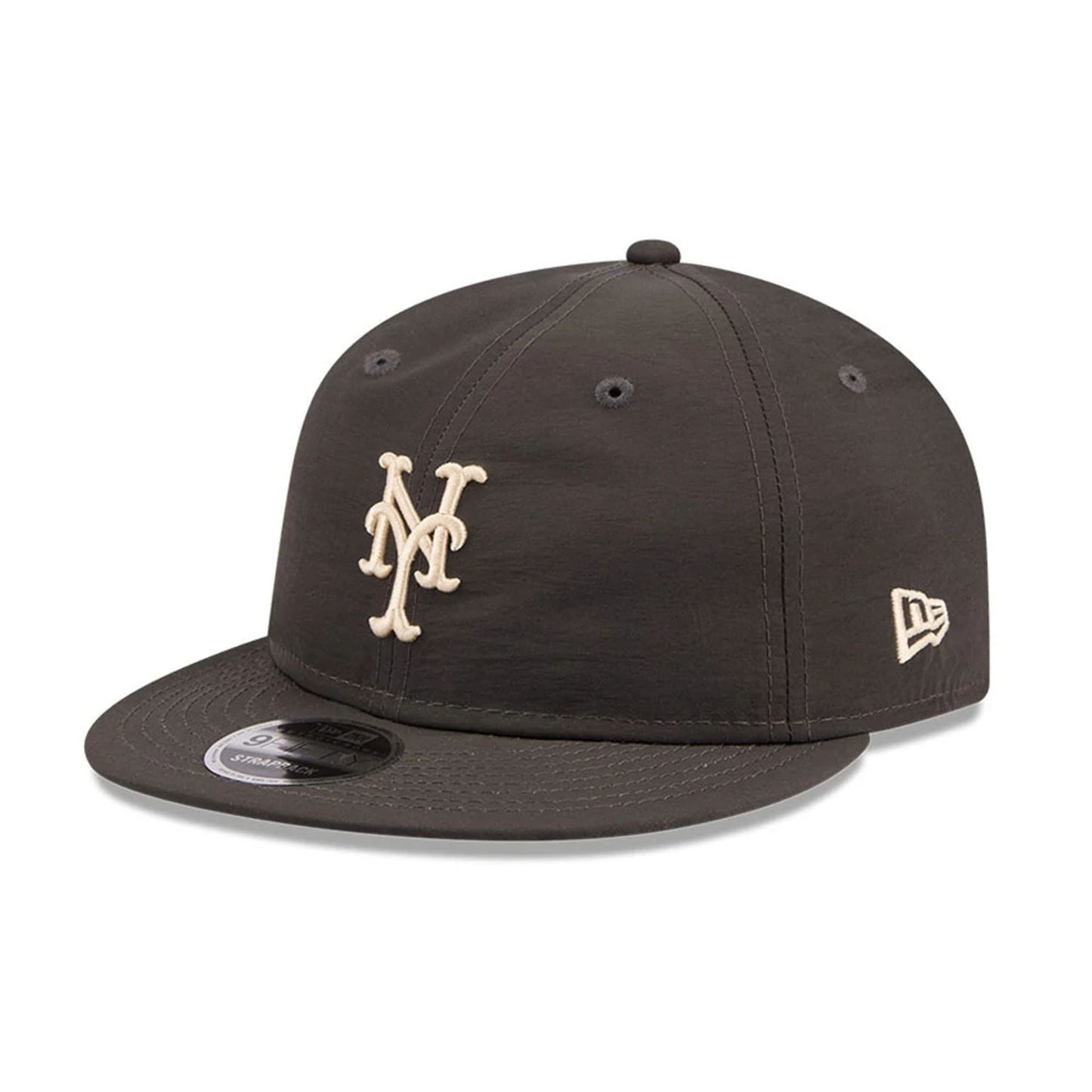 Pictured is this MLB Nylon New York Mets Retro Crown 9FIFTY cap in black. 1