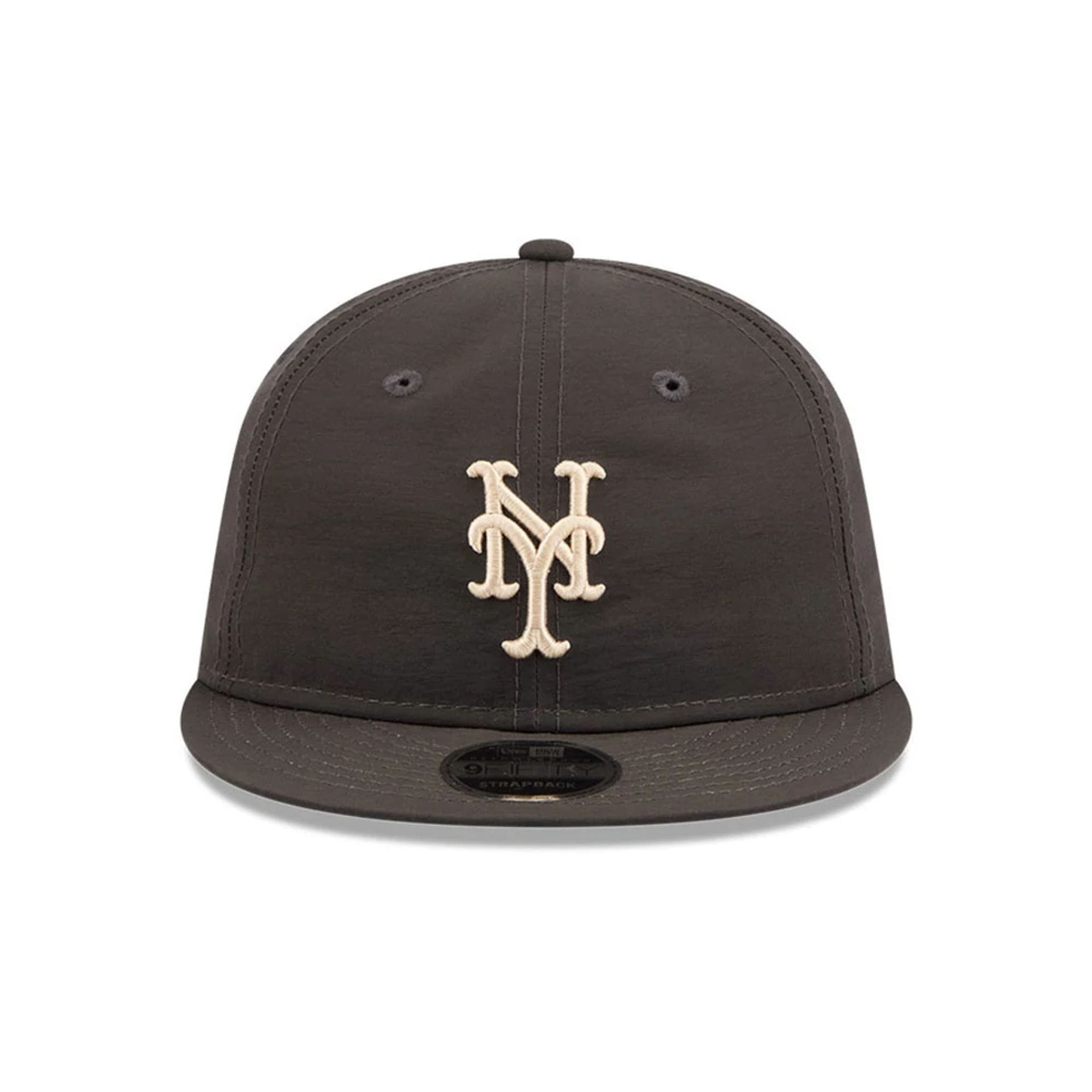 Pictured is this MLB Nylon New York Mets Retro Crown 9FIFTY cap in black. 4
