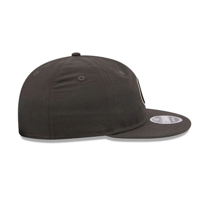 Pictured is this MLB Nylon Chicago Cubs Retro Crown 9FIFTY cap in black. 6
