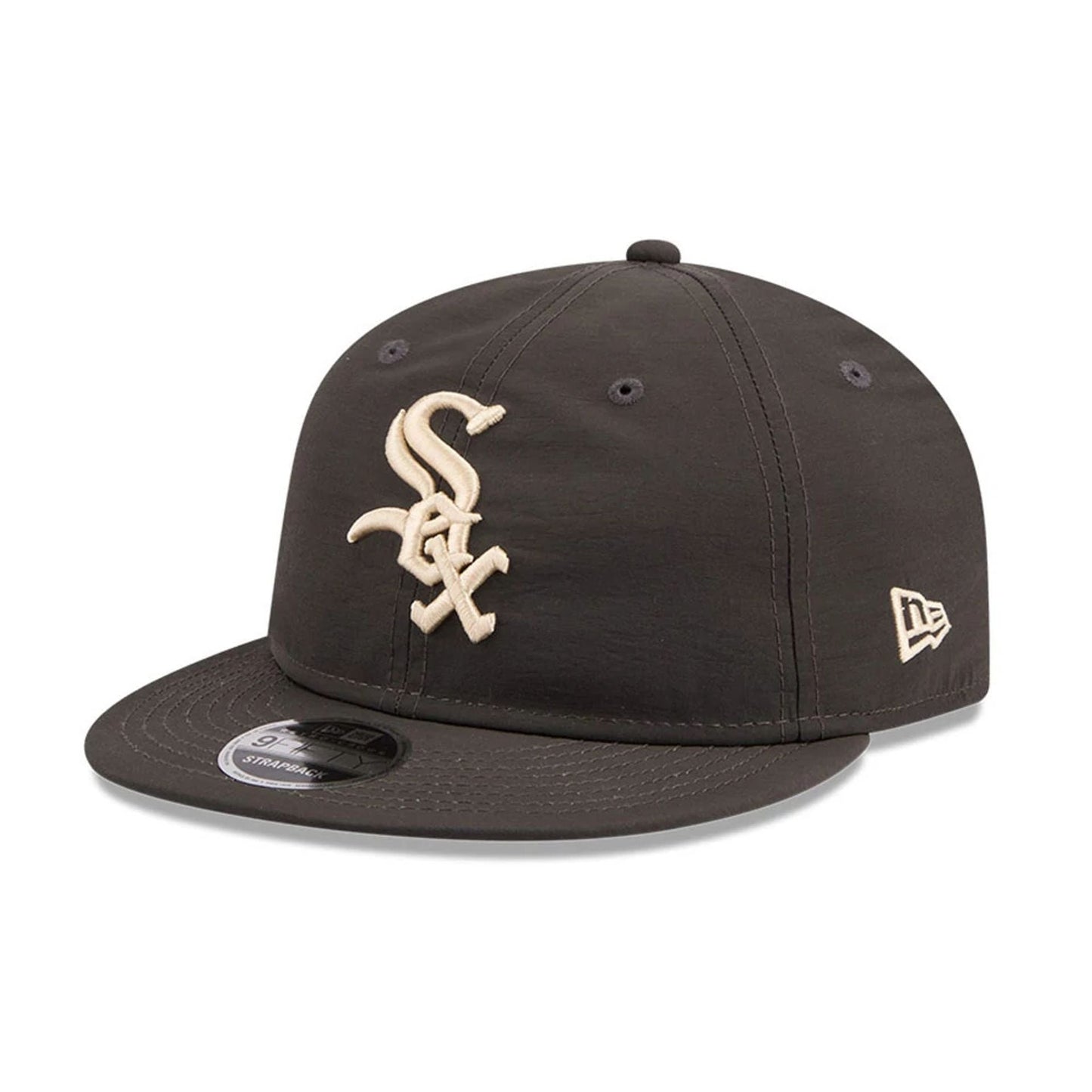 Pictured is this MLB Nylon Chicago White Sox Retro Crown 9FIFTY cap in black. 1