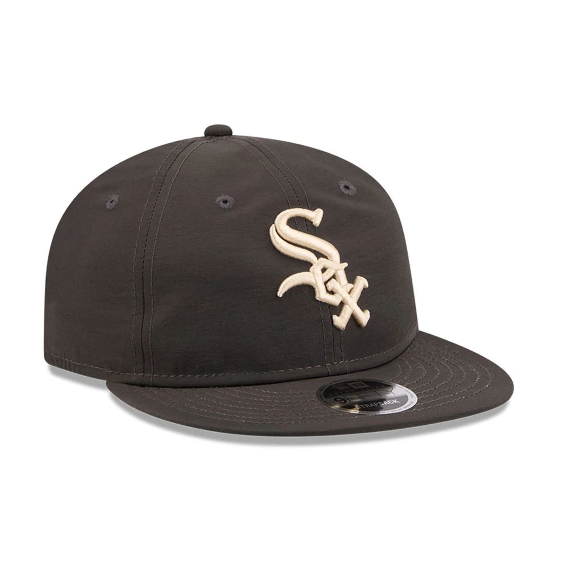 Pictured is this MLB Nylon Chicago White Sox Retro Crown 9FIFTY cap in black. 4