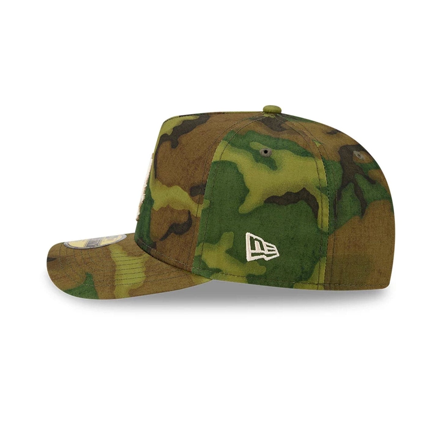 Pictured is this MLB Ripstop Chicago White Sox 59FORTY A-Frame Fitted cap in camo. 6