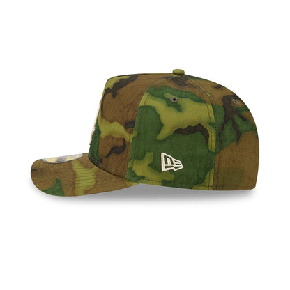 Pictured is this MLB Ripstop Chicago White Sox 59FORTY A-Frame Fitted cap in camo. 6