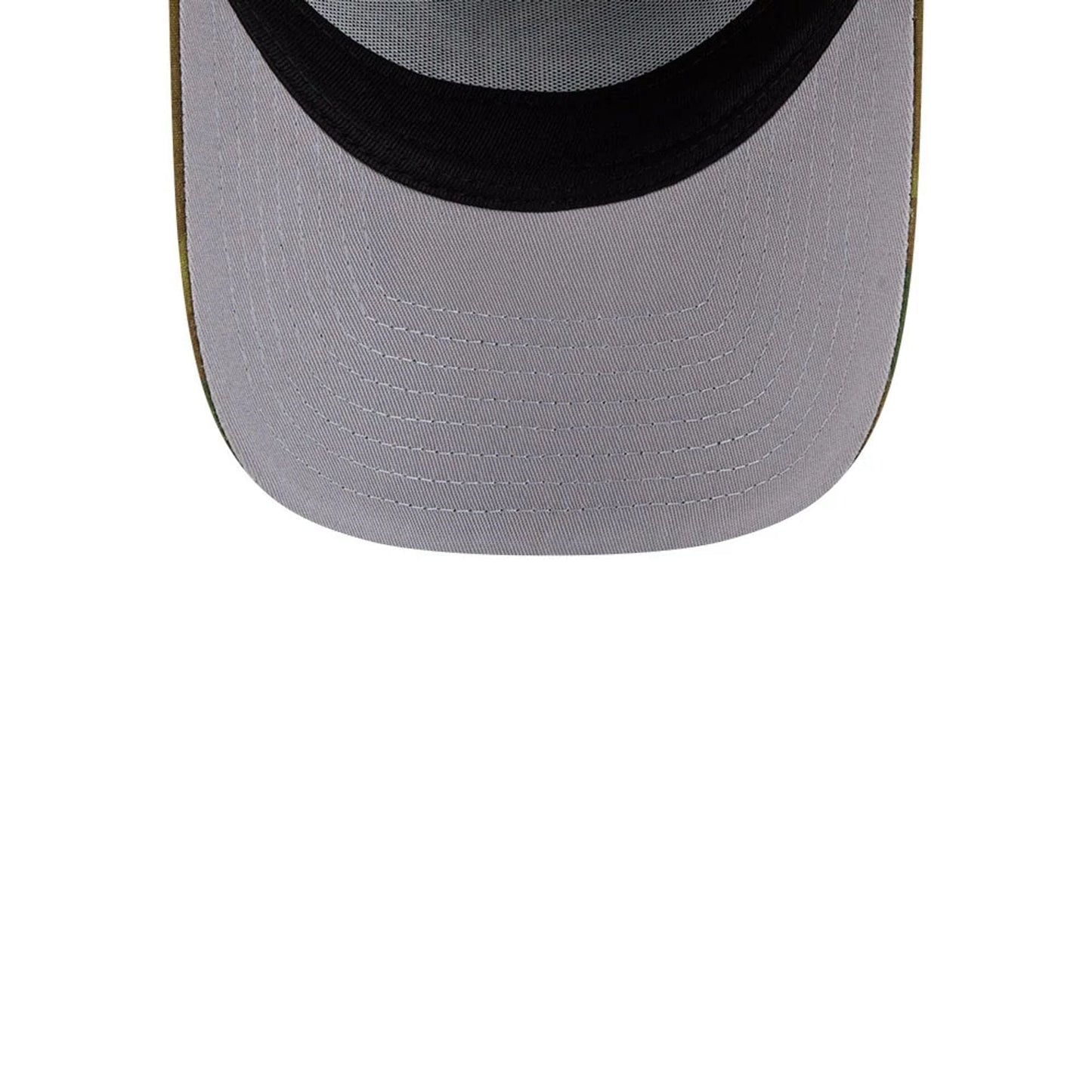 Pictured is this MLB Ripstop Chicago White Sox 59FORTY A-Frame Fitted cap in camo. 2