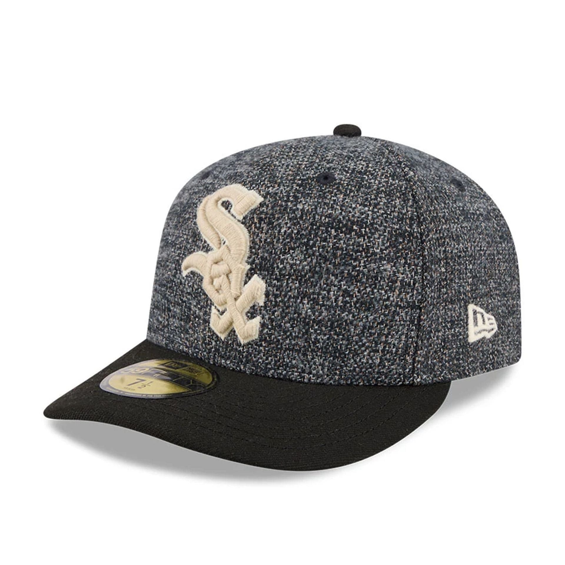 Pictured is this MLB Tweedy Cotton Chicago White Sox 59FIFTY Fitted cap in black. 1