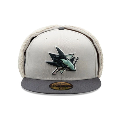 Pictured is this NHL Patch San Jose Sharks Dogear 59FIFTY Fitted cap in light beige. 3