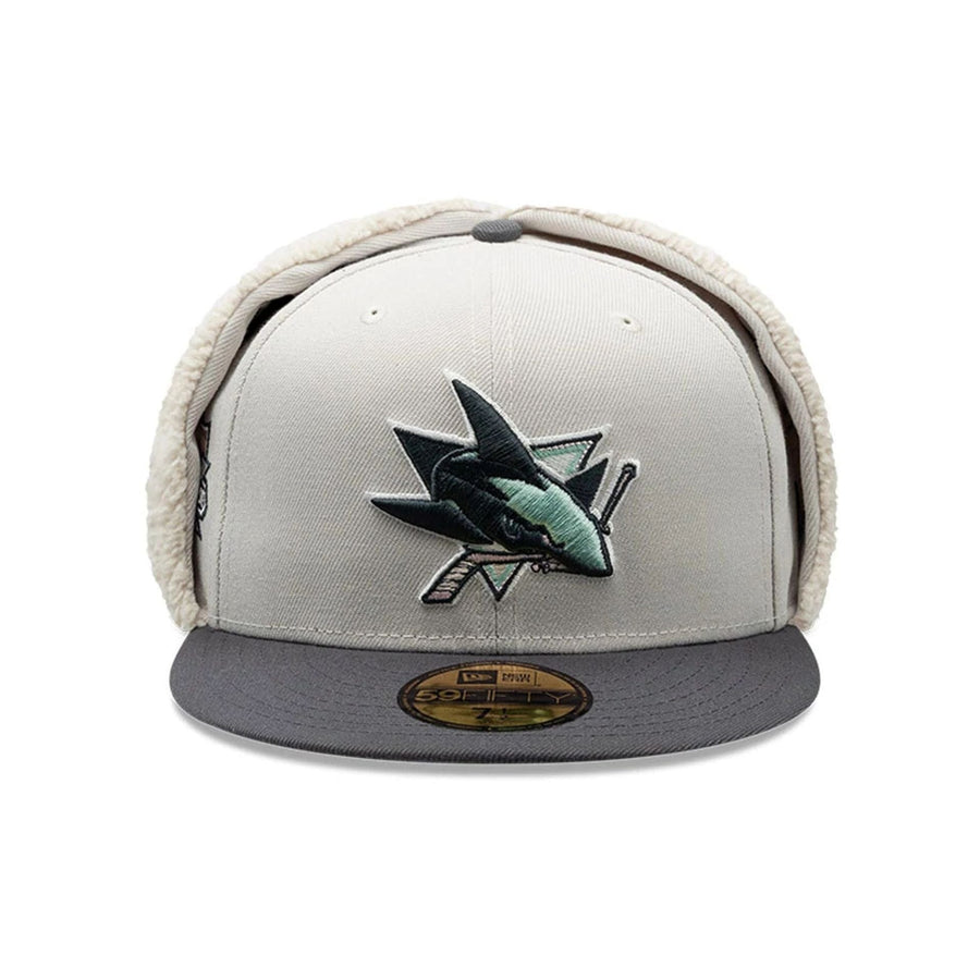 Pictured is this NHL Patch San Jose Sharks Dogear 59FIFTY Fitted cap in light beige. 3