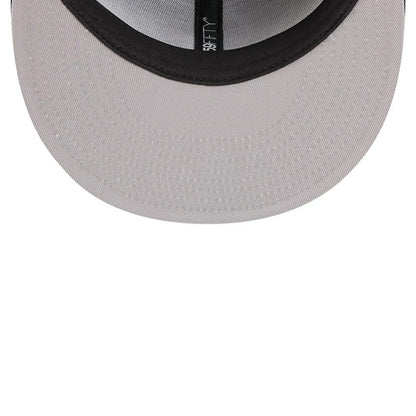 Pictured is this MLB X Looney Tunes Bugs Bunny Colorado Rockies 59FIFTY Fitted cap in black. 2