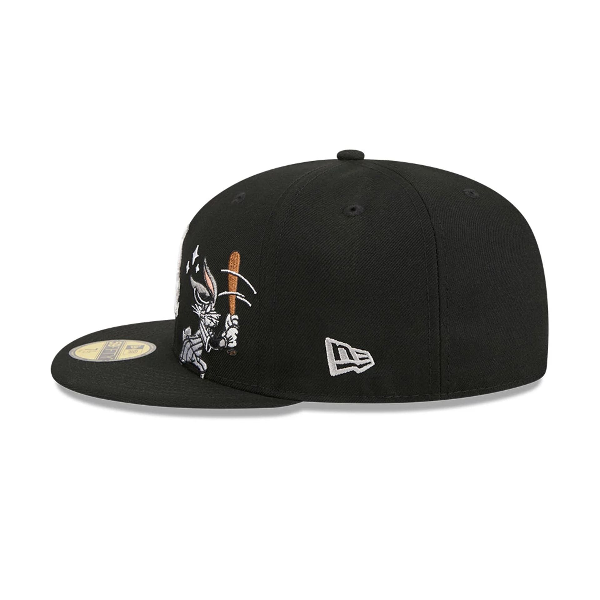 Pictured is this MLB X Looney Tunes Bugs Bunny Chicago White Sox 59FIFTY Fitted cap in black. 7