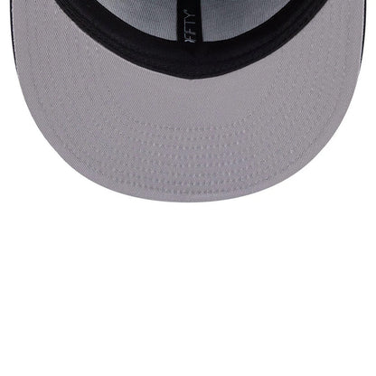 Pictured is this MLB X Looney Tunes Bugs Bunny New York Yankees 59FIFTY Fitted cap in navy. 2