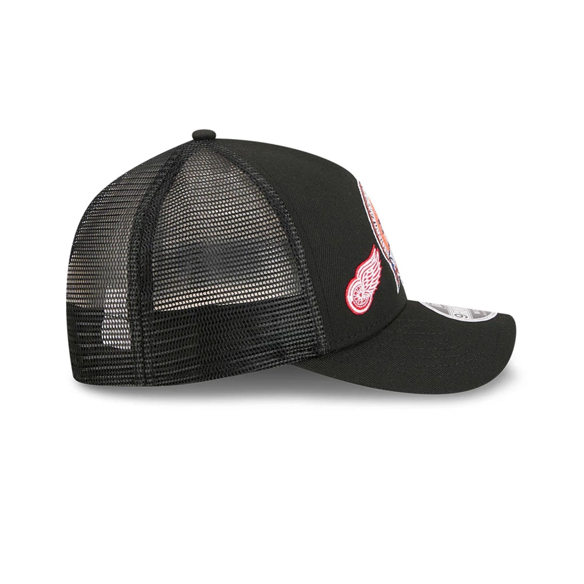 Pictured is this NHL Stanley Cup Champions Detroit Red Wings 9FORTY M-Crown A-Frame Trucker Adjustable cap in black. 6
