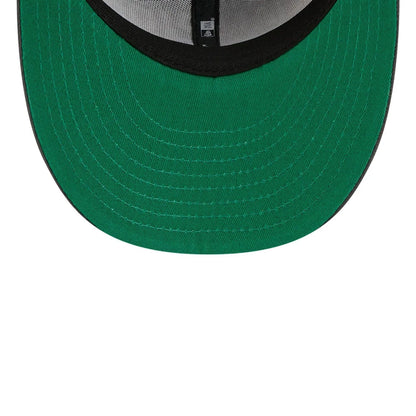 Pictured is this NHL Stanley Cup Champions Chicago Blackhawks 59FIFTY Fitted cap in dark grey. 2