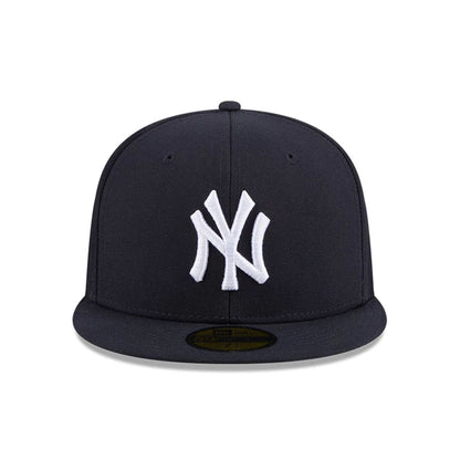 Pictured is this MLB Jackie Robinson New York Yankees 59FIFTY Fitted cap in navy. 3