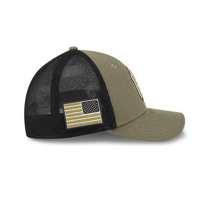 Pictured is this MLB Armed Forces Day 2026 New York Yankees 39THIRTY M-Crown Stretch Fit cap in green. 4