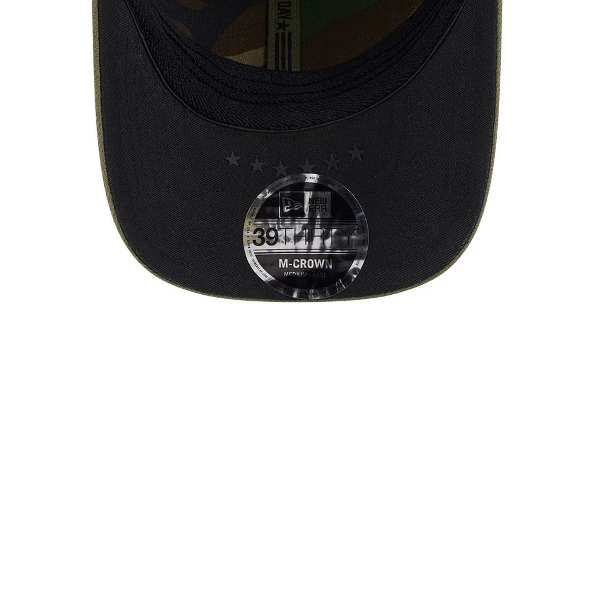 Pictured is this MLB Armed Forces Day 2026 Boston Red Sox 39THIRTY M-Crown Stretch Fit cap in green. 7