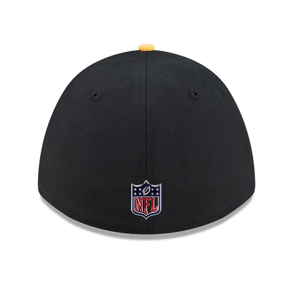 Pictured is this NFL Draft 2026 Pittsburgh Steelers 39THIRTY M-Crown Stretch Fit cap in black. 6