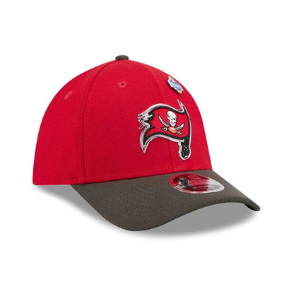 Pictured is this NFL Draft 2026 Tampa Bay Buccaneers 39THIRTY M-Crown Stretch Fit cap in red. 4