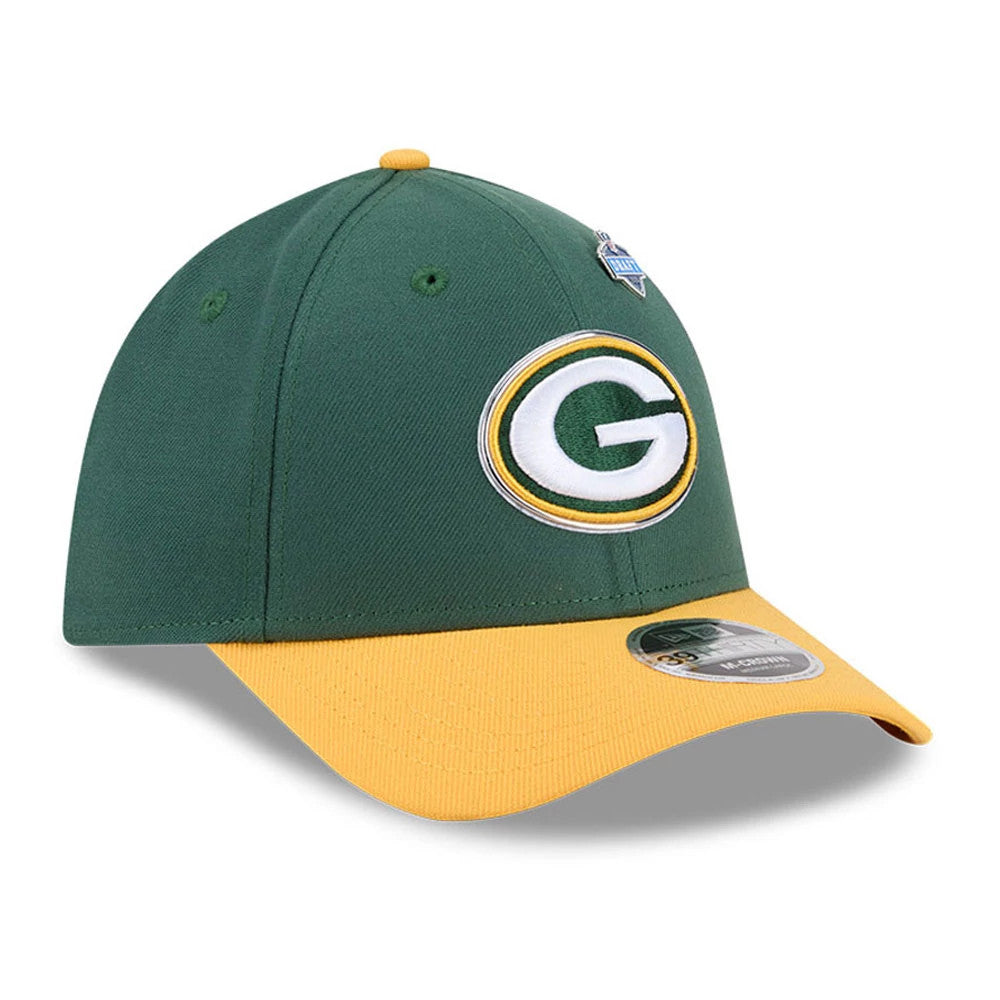 Pictured is this NFL Draft 2026 Green Bay Packers 39THIRTY M-Crown Stretch Fit cap in dark green. 4