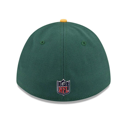 Pictured is this NFL Draft 2026 Green Bay Packers 39THIRTY M-Crown Stretch Fit cap in dark green. 5