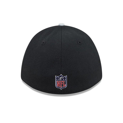 Pictured is this NFL Draft 2026 Las Vegas Raiders 39THIRTY M-Crown Stretch Fit cap in black. 5