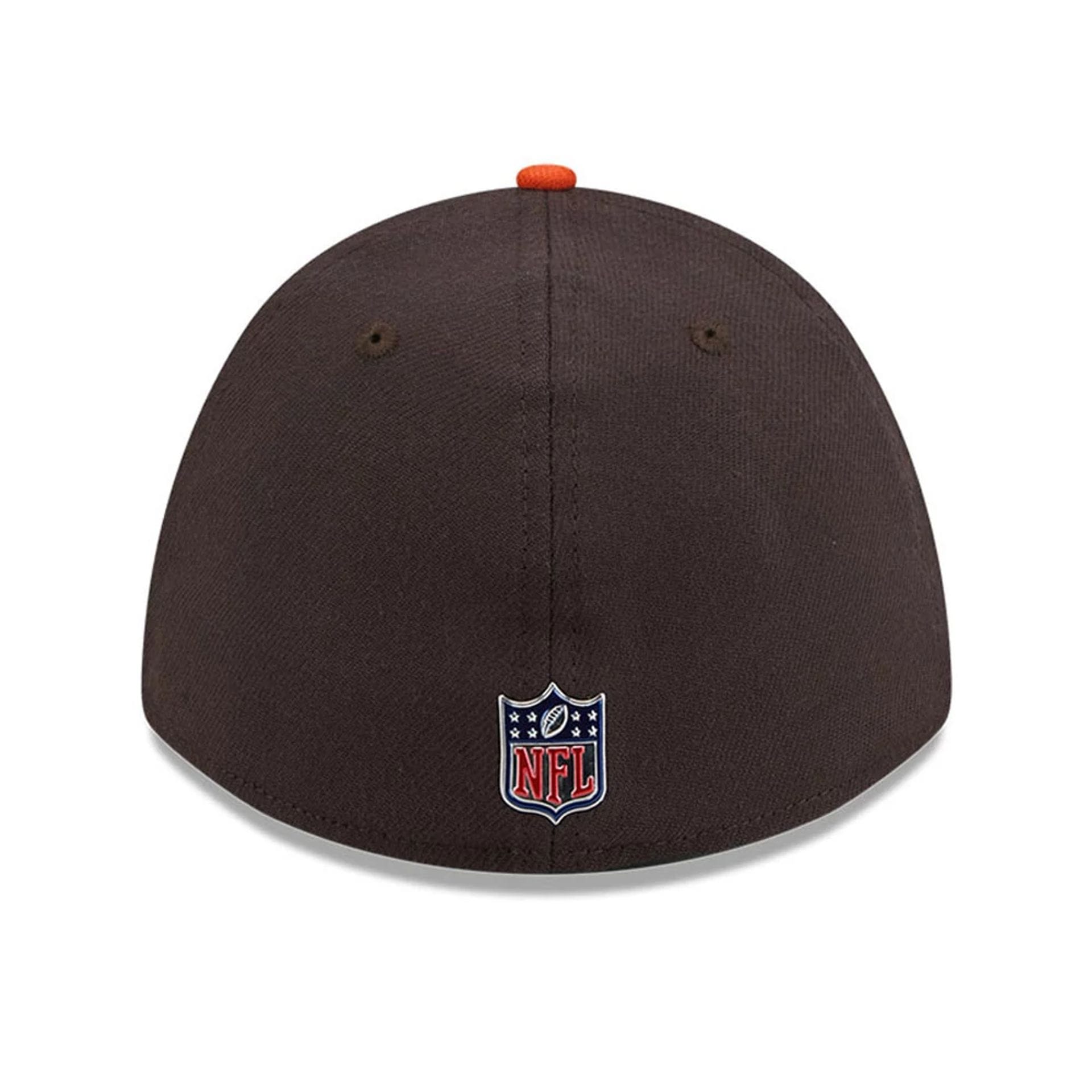 Pictured is this NFL Draft 2026 Cleveland Browns 39THIRTY M-Crown Stretch Fit cap in dark brown. 5