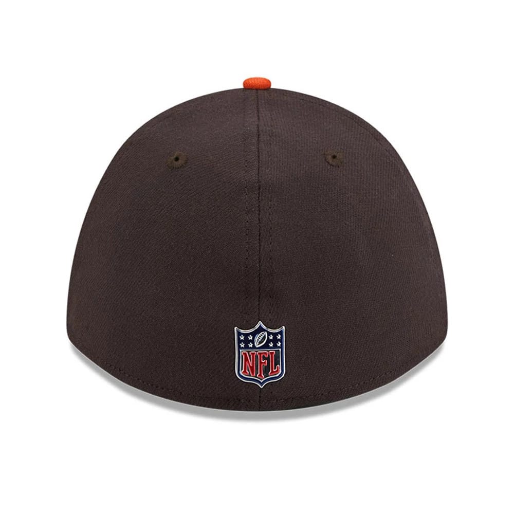 Pictured is this NFL Draft 2026 Cleveland Browns 39THIRTY M-Crown Stretch Fit cap in dark brown. 5