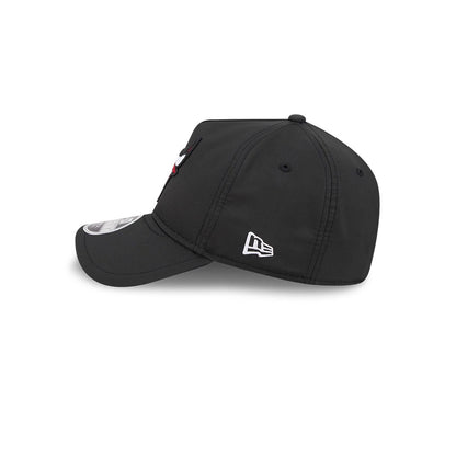 Pictured is this NBA Quickstrike Core Chicago Bulls 9FORTY Apex cap in black. 4