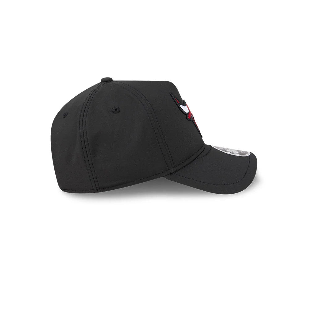 Pictured is this NBA Quickstrike Core Chicago Bulls 9FORTY Apex cap in black. 5
