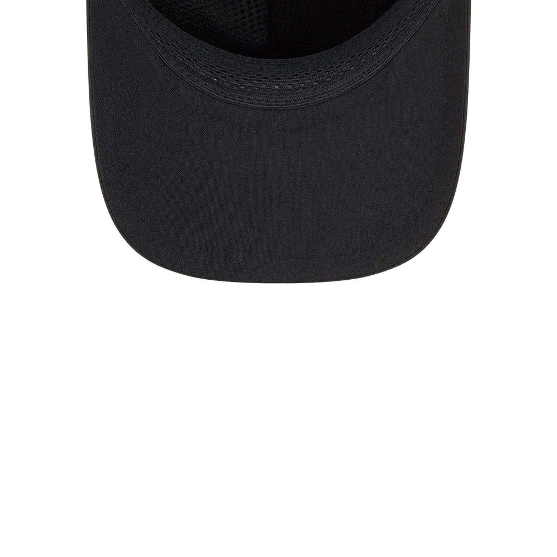 Pictured is this NBA Quickstrike Chicago Bulls 9FORTY Apex cap in black. 6