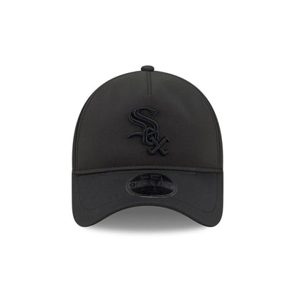Pictured is this MLB Quickstrike Chicago White Sox 9FORTY Apex cap in black. 2