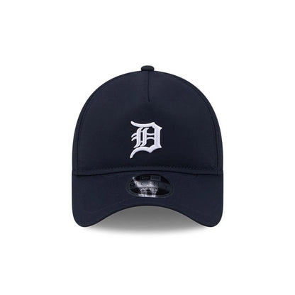 Pictured is this MLB Quickstrike Detroit Tigers 9FORTY Apex cap in navy. 2
