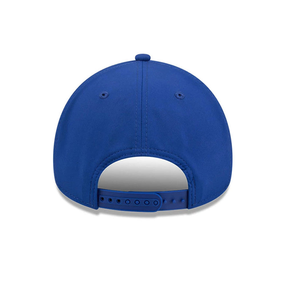 Pictured is this MLB Quickstrike Chicago Cubs 9FORTY Apex cap in blue. 5
