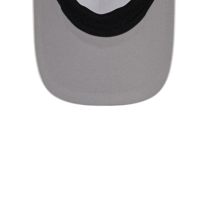 Pictured is this MLB Quickstrike New York Yankees 9FORTY Apex cap in white. 2