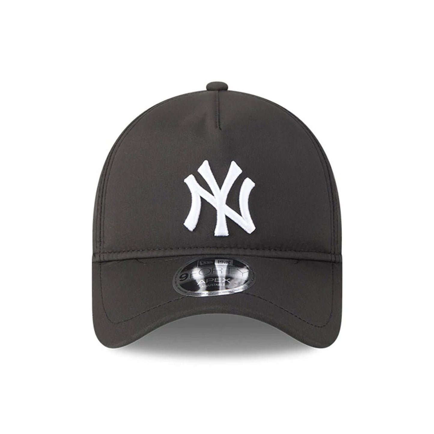 Pictured is this MLB Quickstrike New York Yankees 9FORTY Apex cap in black. 2