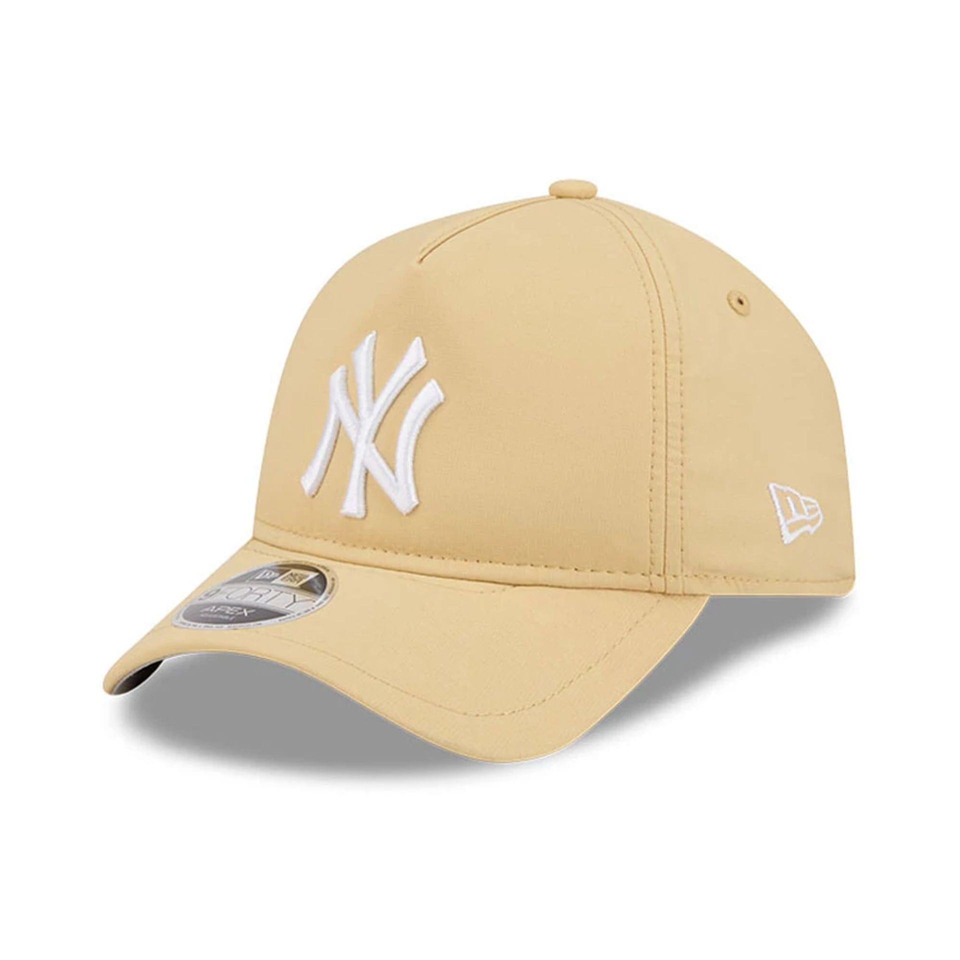Pictured is this MLB Quickstrike New York Yankees 9FORTY Apex cap in yellow. 1