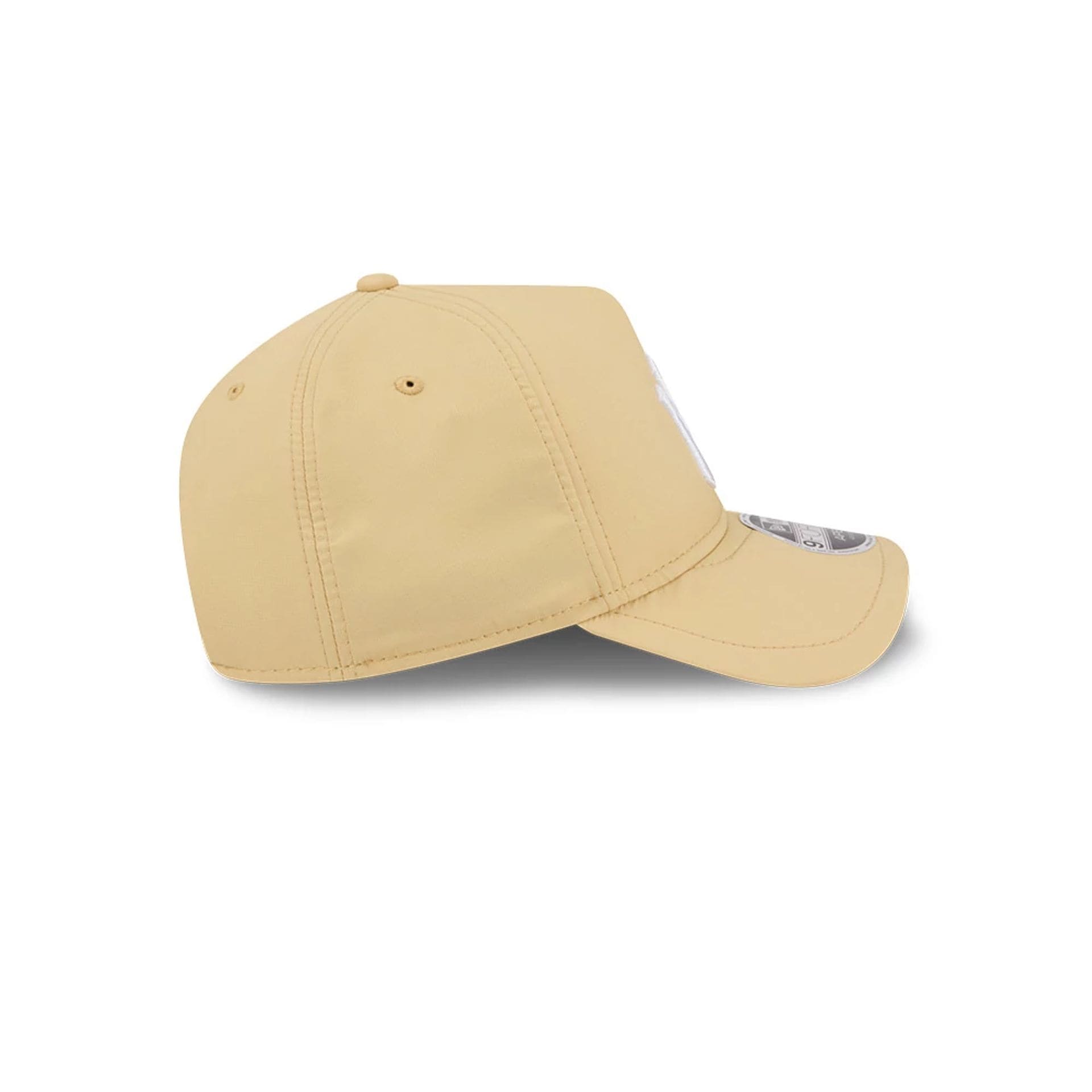Pictured is this MLB Quickstrike New York Yankees 9FORTY Apex cap in yellow. 5