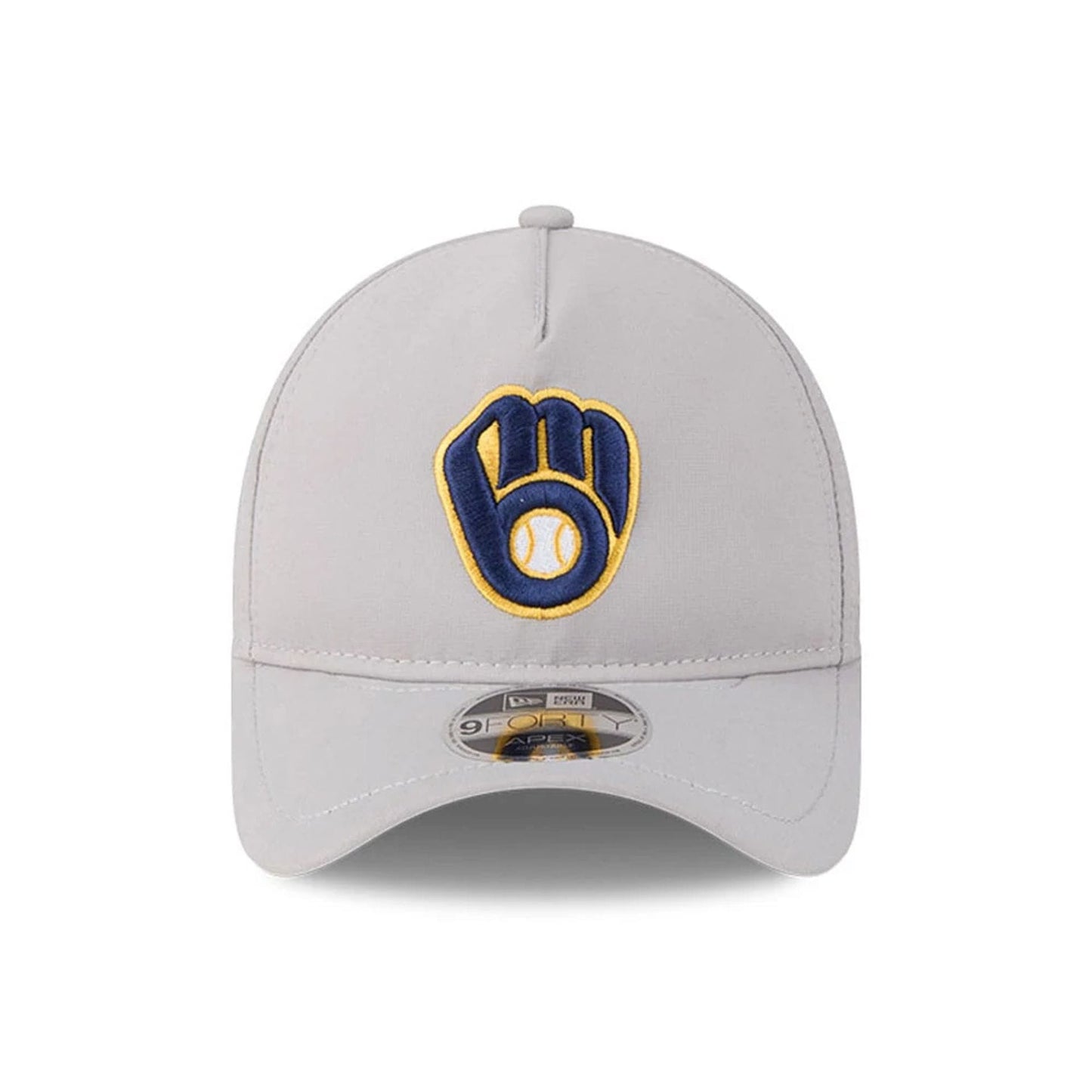 Pictured is this MLB Quickstrike Milwaukee Brewers 9FORTY Apex cap in Grey. 3