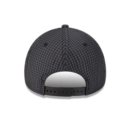 Pictured is this MLB Quickstrike Chicago White Sox 9FORTY Apex cap in black. 4